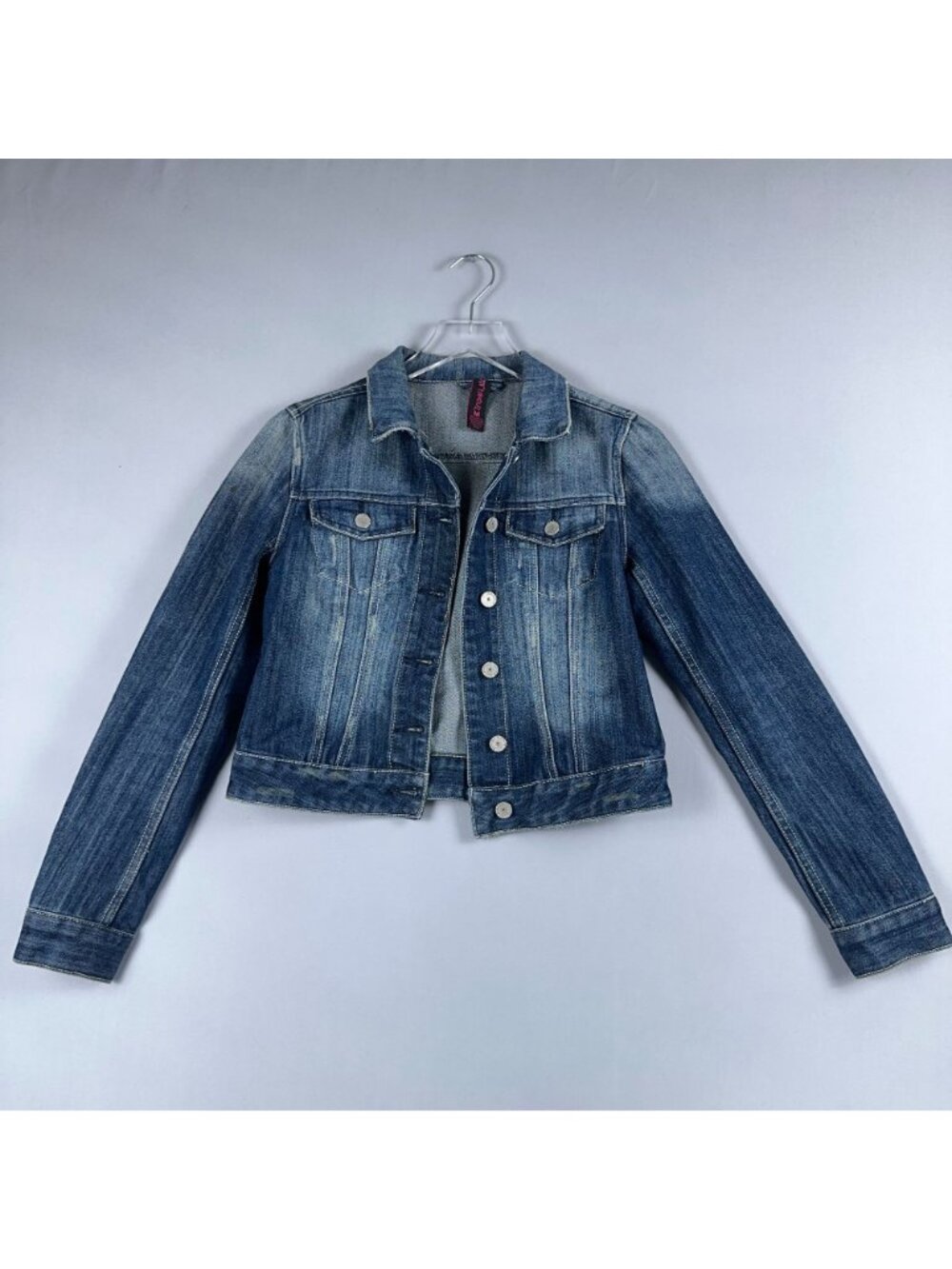 Almost Famous Cropped Denim Jacket Size Medium Button Front Long Sleeve Blue - Picture 3 of 12